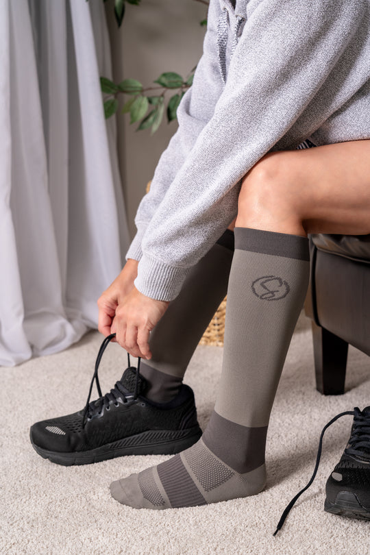Knee High Compression Socks for Men & Women – Graduated Compression, Circulation Support, Athletic, Travel & Everyday Wear