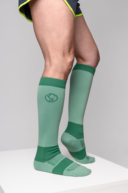 Knee High Compression Socks for Men & Women – Graduated Compression, Circulation Support, Athletic, Travel & Everyday Wear