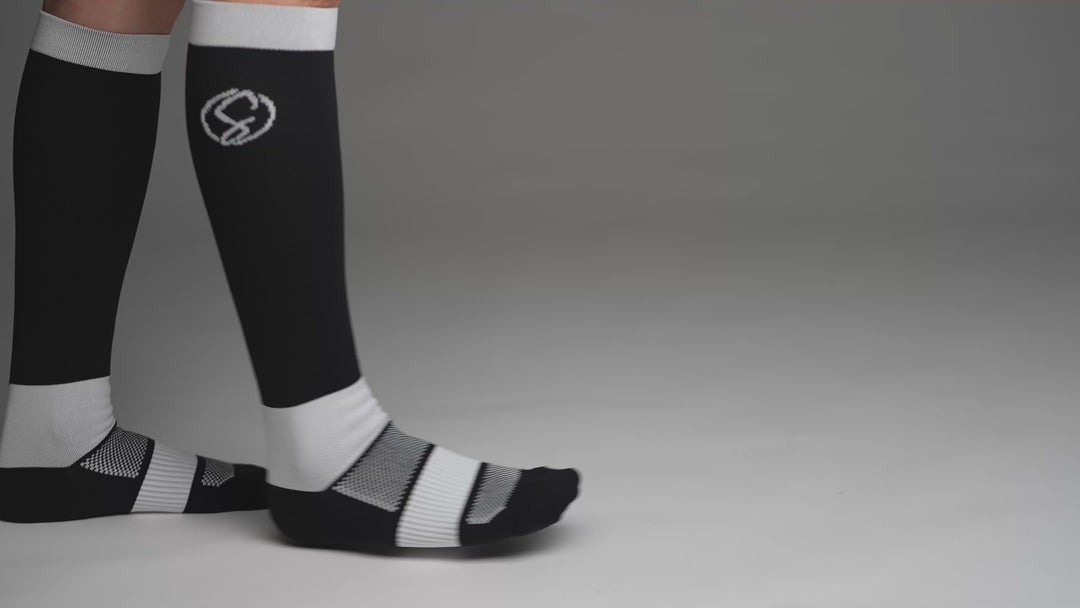 Knee High Compression Socks for Men & Women – Graduated Compression, Circulation Support, Athletic, Travel & Everyday Wear
